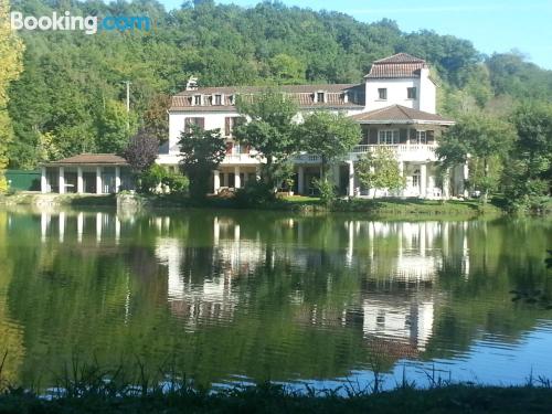 Bonito apartamento dos personas buena zona con vistas