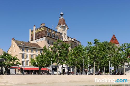 Lausanne vanuit uw raam! Met Wifi!