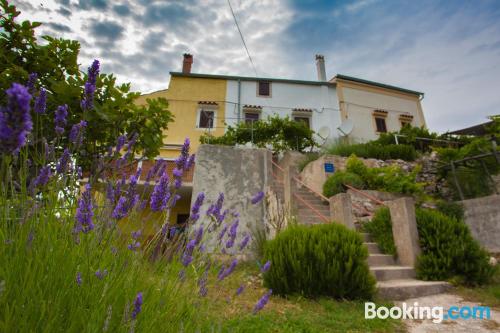 Apartamento em Martinšćica. Terraço!