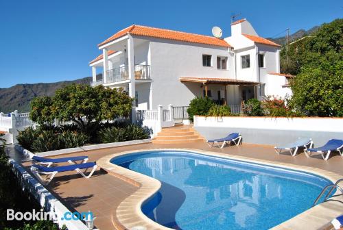 Apartamento com piscina. Terraço!