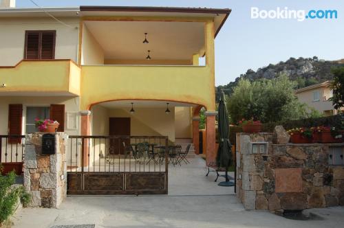 Great location and terrace in Posada. For two people