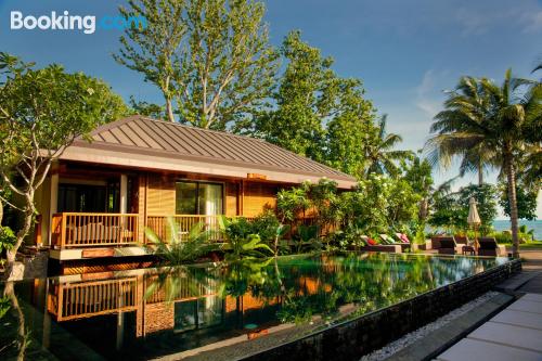 Praslin aan zijn voeten! Terras en zwembad