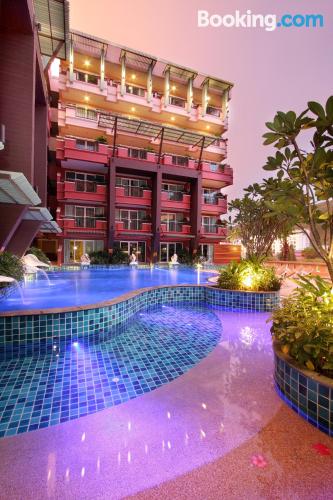Appartement met terras. Welkom bij Patong Beach!