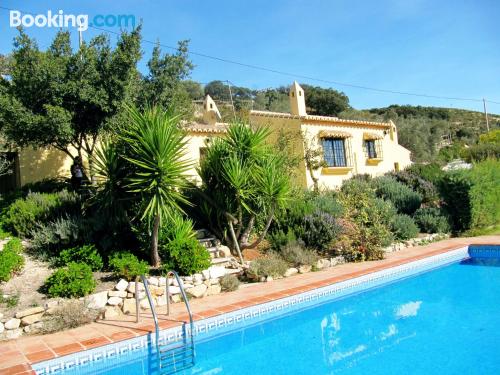 Amplo apartamento em La Joya. Terraço e piscina