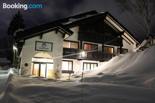 Wohnung in Hakuba. Mit Kinderbett