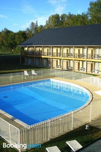 Apartamento com piscina em Équemauville