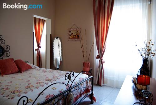 Apartamento con todo parejas en centro de San pietro vernotico