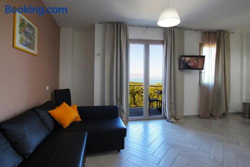 Apartamento com terraço, no centro da cidade de Campofelice di Roccella