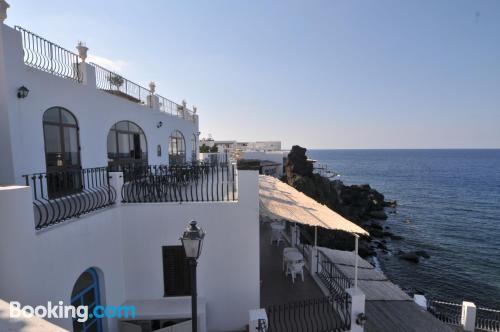 Apartamento cães bem-vindos à Stromboli. Terraço!