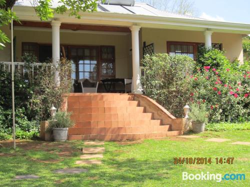 Appartement avec terrasse et Wifi à Pietermaritzburg. Idéal!