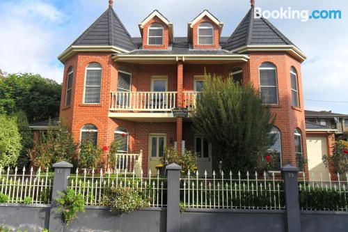 2 bedroom place in Warrnambool with heating and wifi
