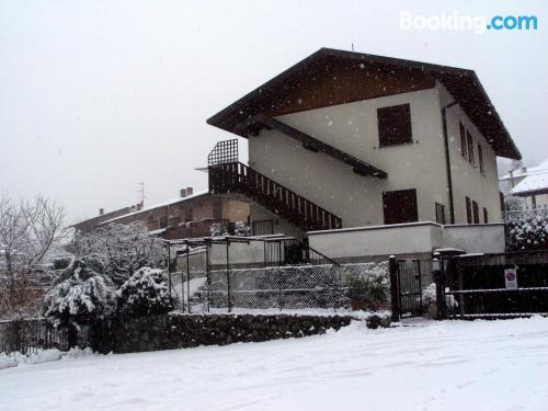 Confortable appartement à Ballabio. Pour les familles