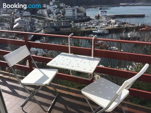 2 bedroom place in Luarca. Central location!