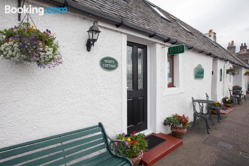 Petite place in North Kessock for 2 people