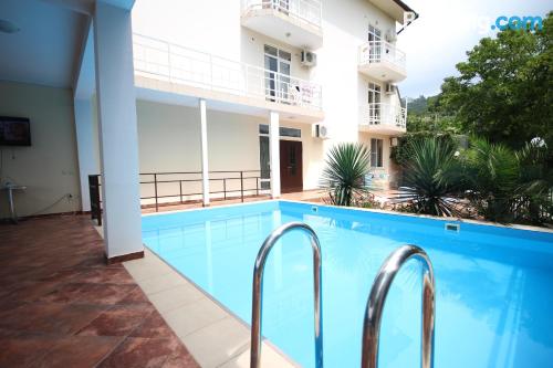 Apartamento com piscina. Terraço!