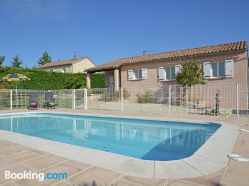Cot available place. Enjoy your swimming pool in Saint-Victor-de-Malcap!