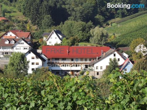 Ferienwohnung mit Internet und Balkon. Zentrale!