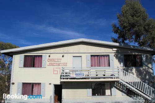 Pratique appartement à Jindabyne. Avec terrasse!