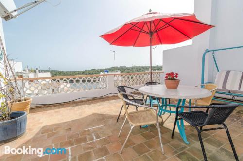 Appartement de 92m2. Terrasse et Wifi!