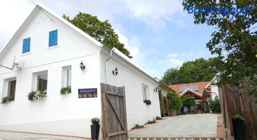 Appartement avec terrasse et Internet à Eltendorf. Piscine!