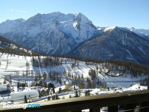 Dans une excellente position et terrasse à Sestriere. 50m2!