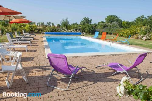 Kid friendly apartment in Monflanquin with internet and terrace