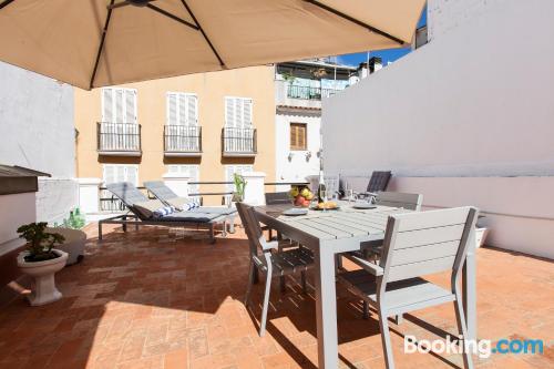 Confortable appartement dans une situation exceptionnelle. Terrasse!