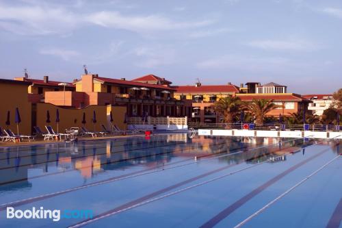 Appartement avec piscine dans le centre de Tirrenia