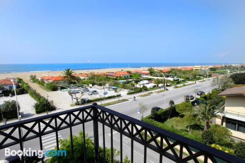 Appartamento con terrazza, a Marina Di Pietrasanta