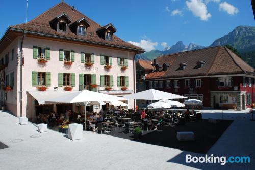 Ferienwohnung mit Kinderbett. In Chateau-d'Oex