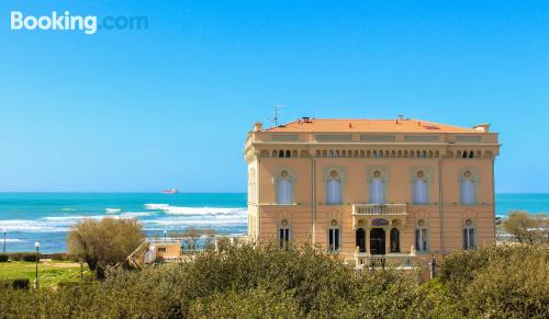 Apartamento com terraço em Livorno