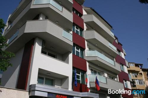 Appartement avec terrasse. À Blagoevgrad