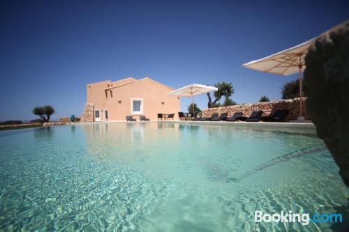 Piscina y wifi en Donnafugata. ¡Ideal!