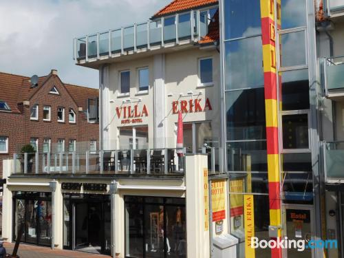 Dans une situation exceptionnelle et terrasse à Borkum. Chauffage et Wifi