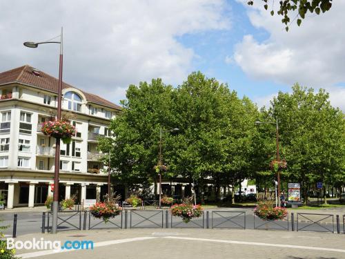 Apartamento apto para niños en Bussy-Saint-Georges, bien situado