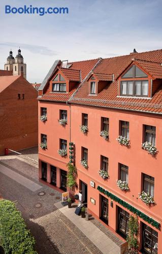 Aconchegante apartamento em Lutherstadt Wittenberg. Em excelente posição