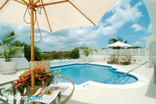 Apartamento con terraza y conexión a internet en Saint James para familias