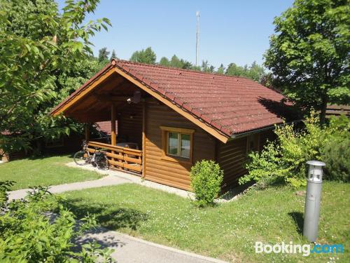 Appartement de deux chambres à Stamsried. Adapté pour les chiens