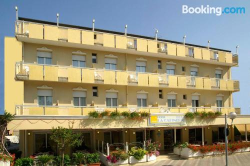 Pequeño apartamento en Bellaria-Igea Marina con internet y terraza