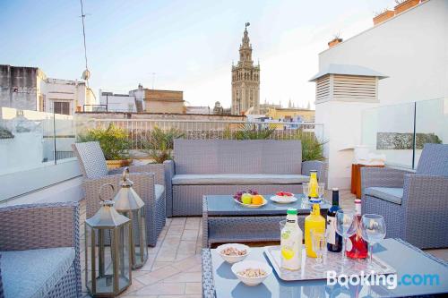 Terrace and internet place in Seville with two bedrooms