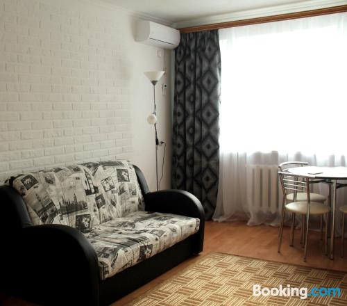 Carino appartamento con 1 camera da letto, a Novorossiysk