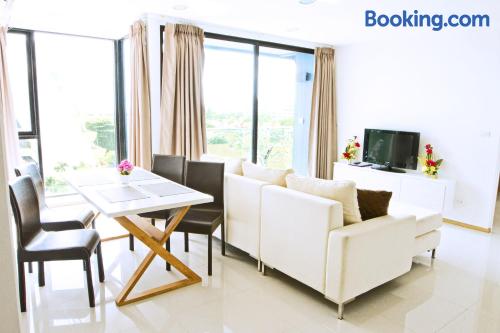 Apartamento con terraza en Jomtien Beach