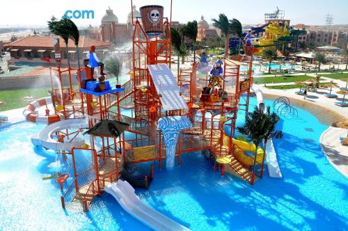 Piscina y wifi en Hurghada con vistas