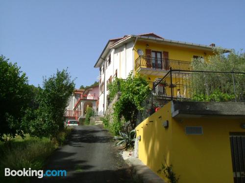 Apartamento con piscina, vistas y conexión a internet