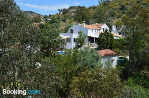 Apartamento con piscina y terraza