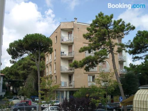 Lido degli Estensi à vos pieds. Deux chambres