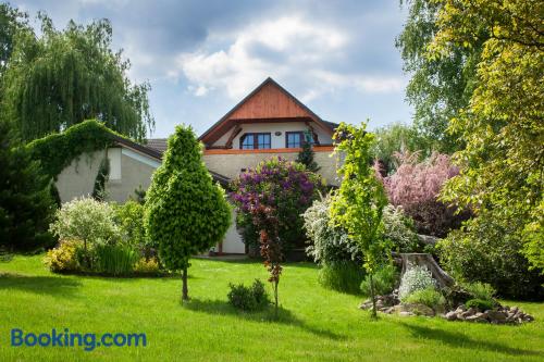 Ample appartement avec trois chambres à Lhotka