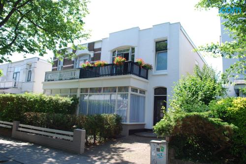 Apt in Zandvoort. Terrasse!.