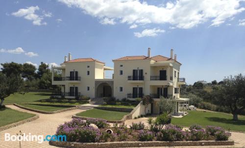 Appartement avec terrasse. Porto Heli est votre