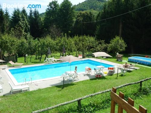 Espacioso apartamento en Castelnuovo di garfagnana con piscina